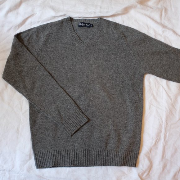 Highness House lambwool sweater - Picture 2 of 6